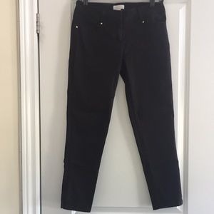Black Cropped/Capri Pants